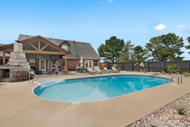 14527 N 154th East Avenue, Collinsville, OK 74021