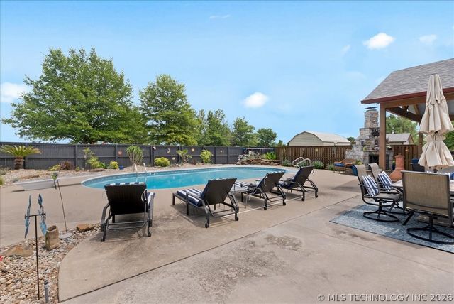 14527 N 154th East Avenue, Collinsville, OK 74021