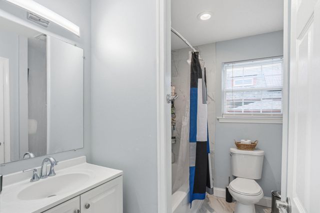 154 CENTRAL AVE, Glenside, PA 19038