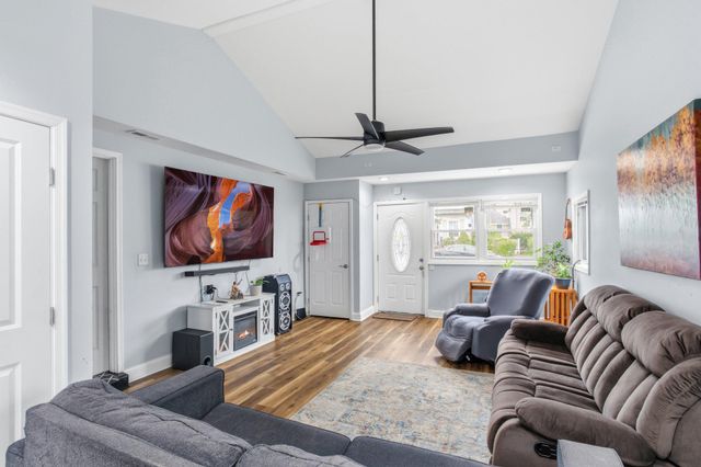 154 CENTRAL AVE, Glenside, PA 19038