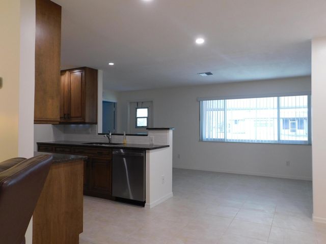 625 NE Larkspur Lane, Port St. Lucie, Port St Lucie, FL 34983