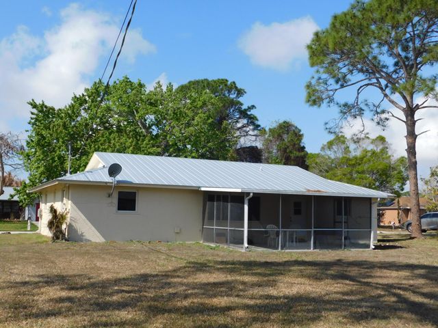 625 NE Larkspur Lane, Port St. Lucie, Port St Lucie, FL 34983