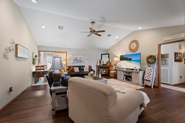 1515 C Street SW, Miami, OK 74354