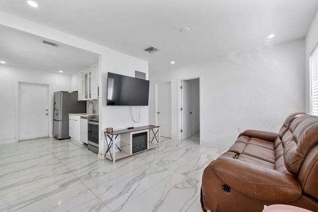 3125 SW 12th Place, Fort Lauderdale, FL 33312