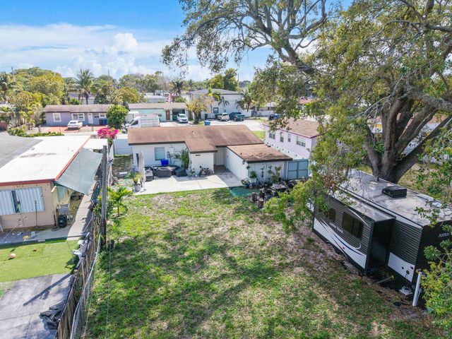 3125 SW 12th Place, Fort Lauderdale, FL 33312
