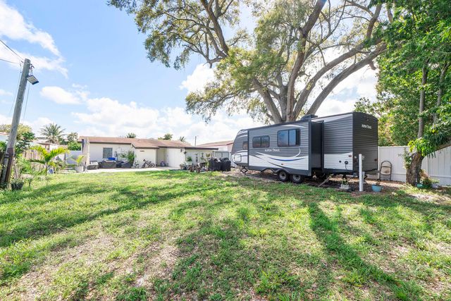 3125 SW 12th Place, Fort Lauderdale, FL 33312