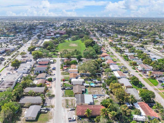 3125 SW 12th Place, Fort Lauderdale, FL 33312