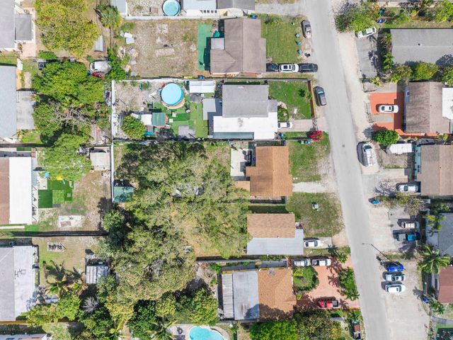 3125 SW 12th Place, Fort Lauderdale, FL 33312