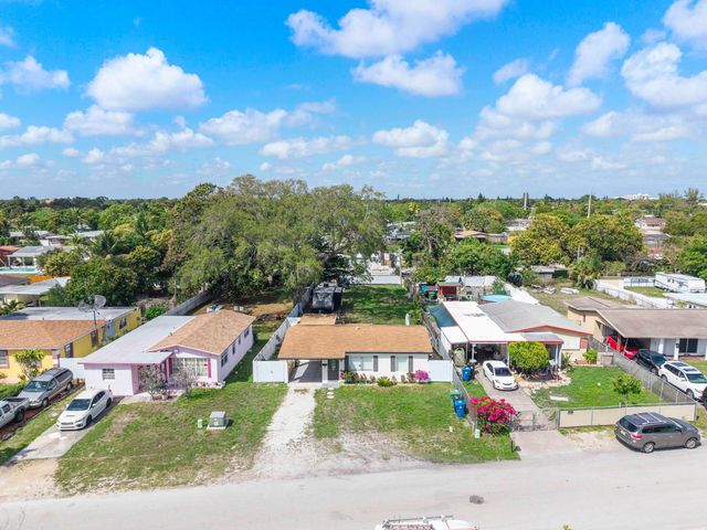3125 SW 12th Place, Fort Lauderdale, FL 33312