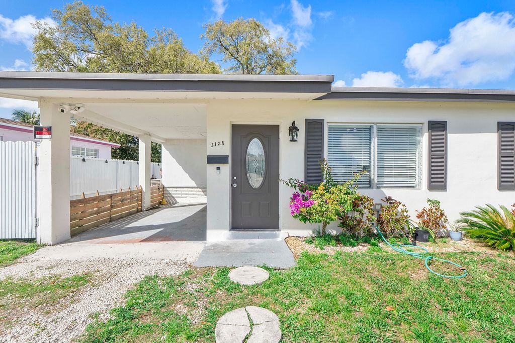 3125 SW 12th Place, Fort Lauderdale, FL 33312