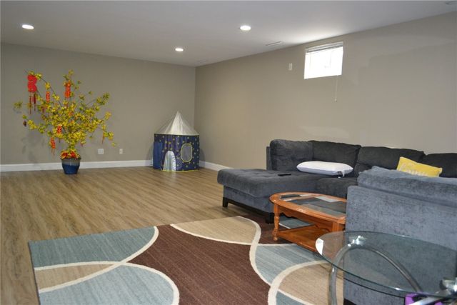 1127 Tiara Drive NE, Cedar Rapids, IA 52402