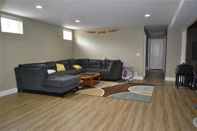 1127 Tiara Drive NE, Cedar Rapids, IA 52402