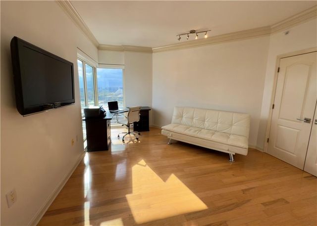 3475 Oak Valley NE Road 2110, Atlanta, GA 30326