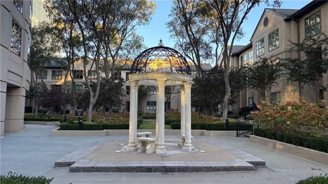 3475 Oak Valley NE Road 2110, Atlanta, GA 30326