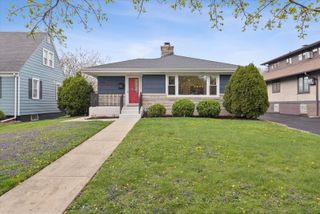 123 E Columbia Avenue, Elmhurst, IL 60126