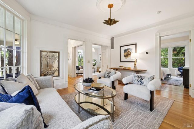 801 Dry Creek Rd, Healdsburg, CA 95448