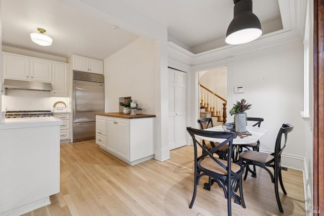 801 Dry Creek Rd, Healdsburg, CA 95448