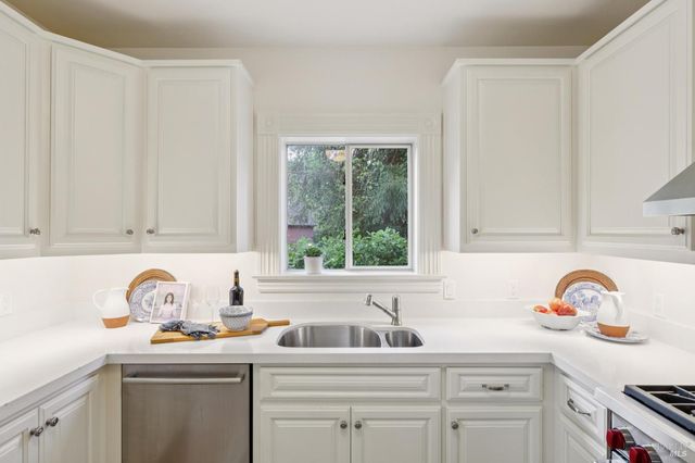 801 Dry Creek Rd, Healdsburg, CA 95448