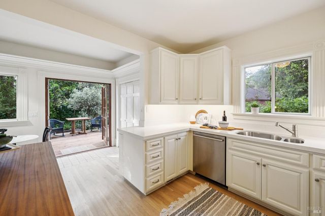 801 Dry Creek Rd, Healdsburg, CA 95448