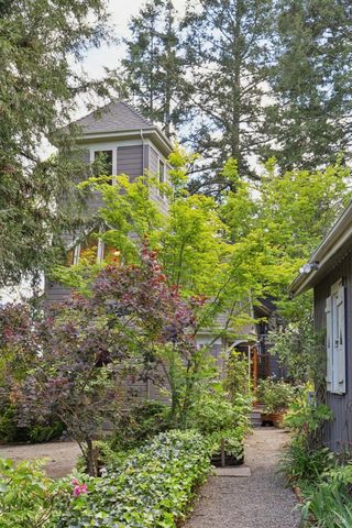 801 Dry Creek Rd, Healdsburg, CA 95448