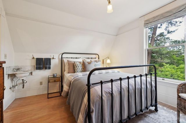 801 Dry Creek Rd, Healdsburg, CA 95448