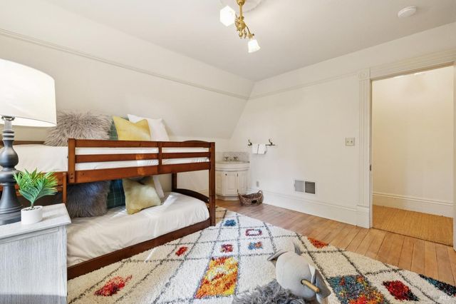 801 Dry Creek Rd, Healdsburg, CA 95448