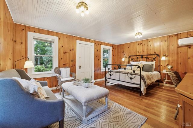 801 Dry Creek Rd, Healdsburg, CA 95448