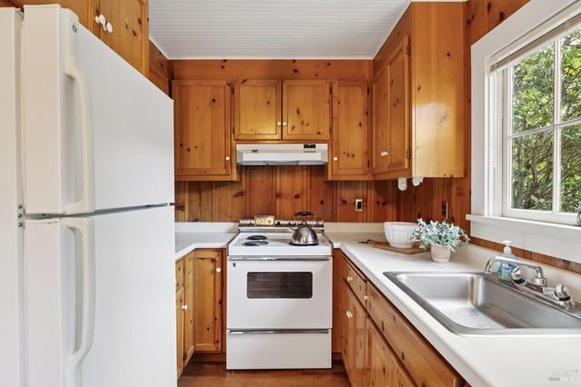 801 Dry Creek Rd, Healdsburg, CA 95448