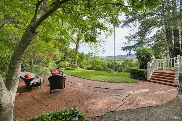 801 Dry Creek Rd, Healdsburg, CA 95448