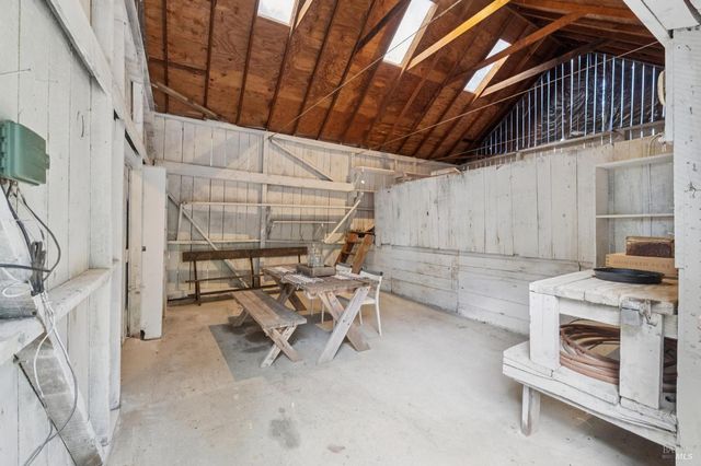 801 Dry Creek Rd, Healdsburg, CA 95448