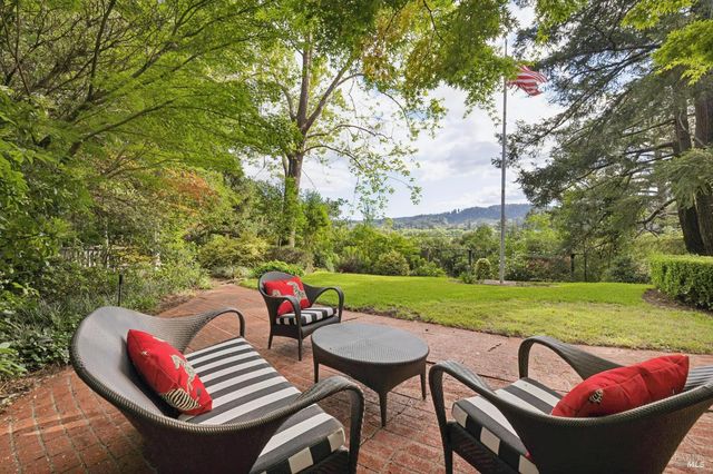 801 Dry Creek Rd, Healdsburg, CA 95448