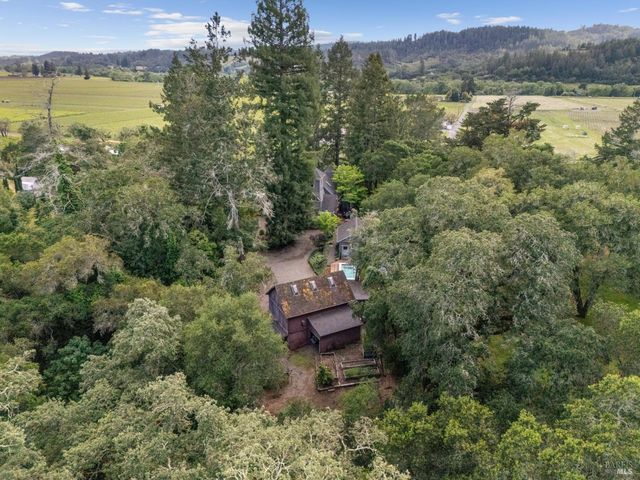 801 Dry Creek Rd, Healdsburg, CA 95448