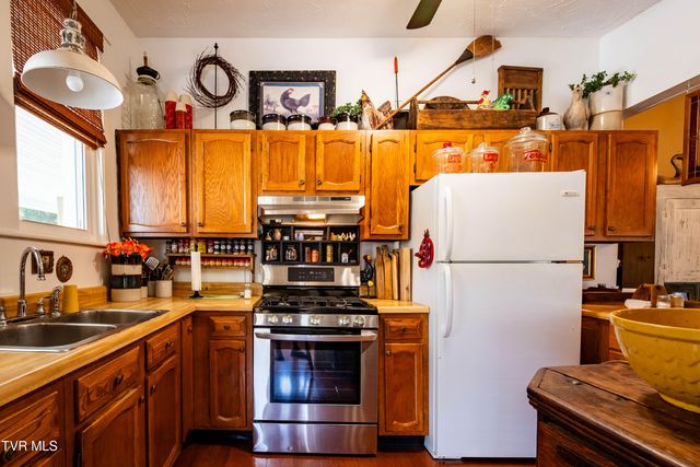 425 Mckinney Chapel Road, Rogersville, TN 37857