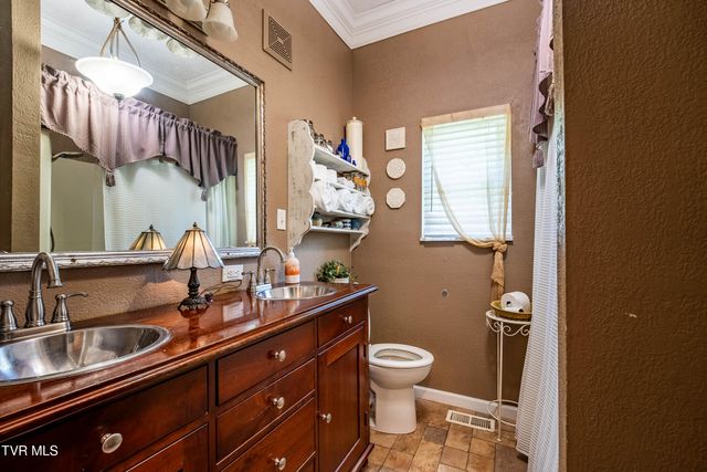 425 Mckinney Chapel Road, Rogersville, TN 37857