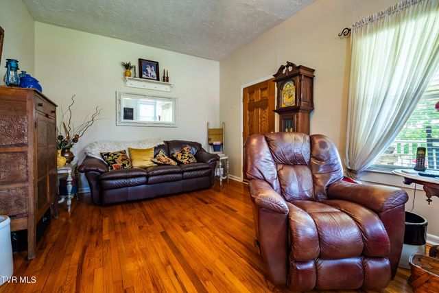 425 Mckinney Chapel Road, Rogersville, TN 37857
