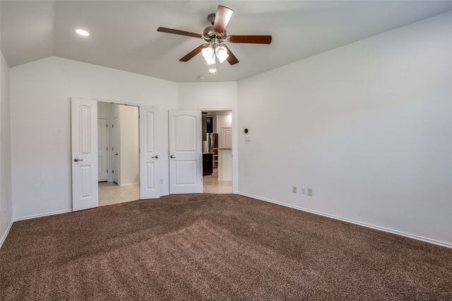 112 Mount Olive Avenue, Mckinney, TX 75072