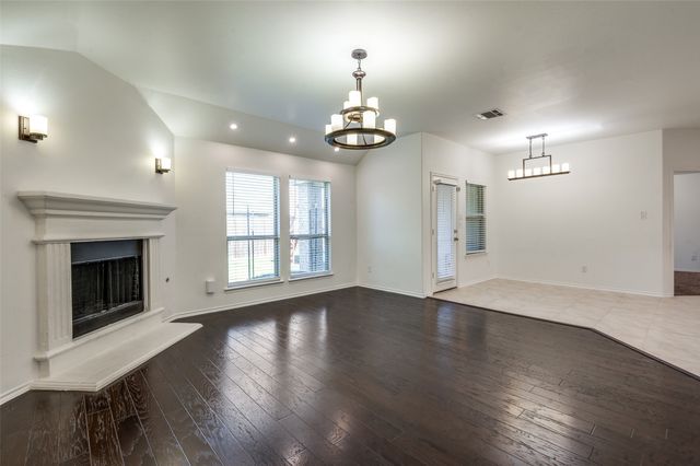 112 Mount Olive Avenue, Mckinney, TX 75072