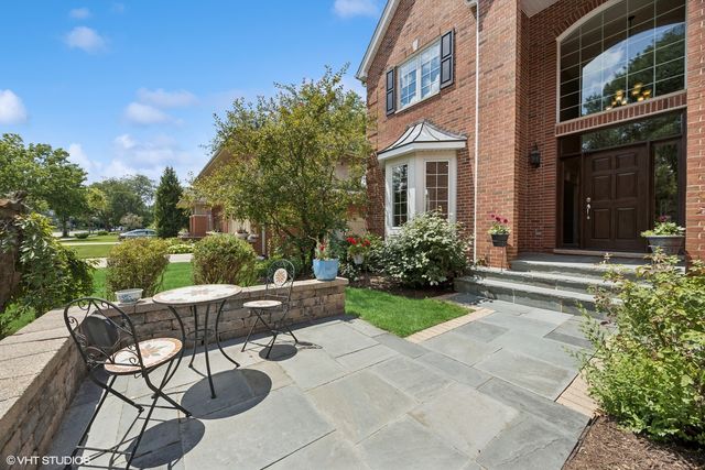1106 S Kensington Avenue, La Grange, IL 60525