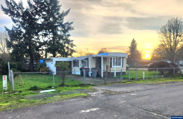 403 Rosedell Av, Amity, OR 97101