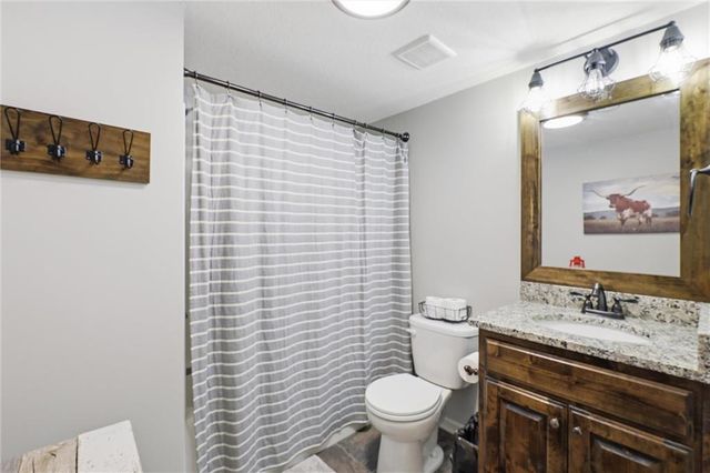 16640 Ruby Way, Basehor, KS 66007