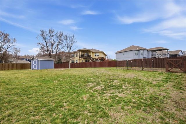 16640 Ruby Way, Basehor, KS 66007