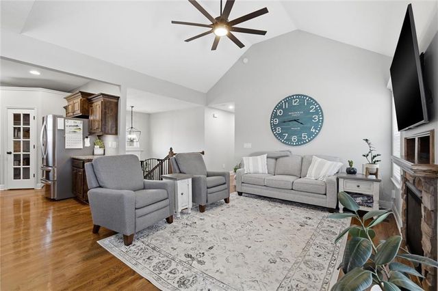 16640 Ruby Way, Basehor, KS 66007