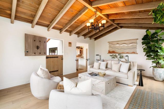 2448 Bay View Avenue, Carmel, CA 93923