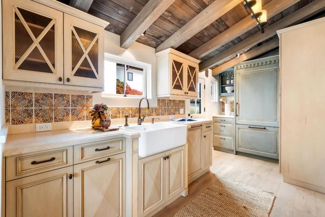 2448 Bay View Avenue, Carmel, CA 93923