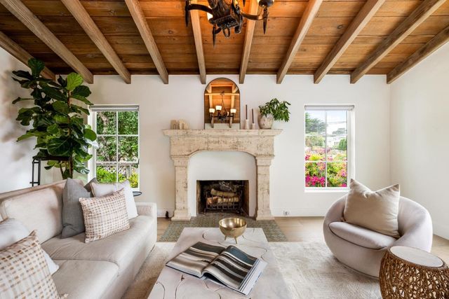 2448 Bay View Avenue, Carmel, CA 93923