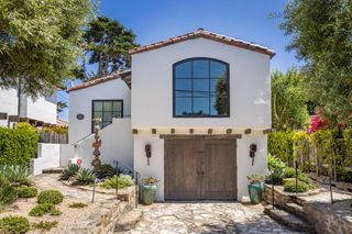 2448 Bay View Avenue, Carmel, CA 93923