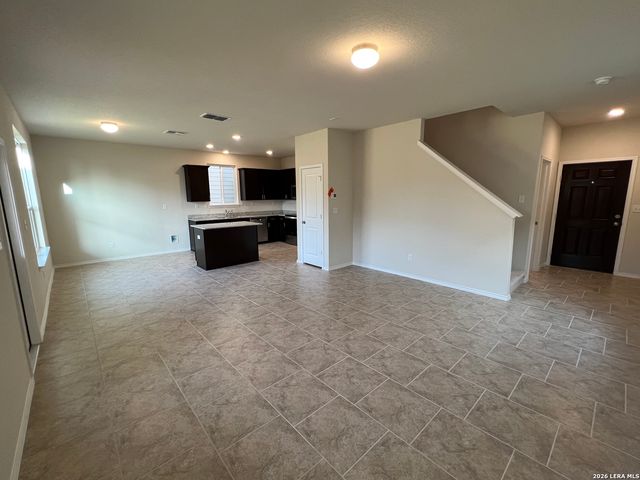 10321 GIBBONS CRK, San Antonio, TX 78252