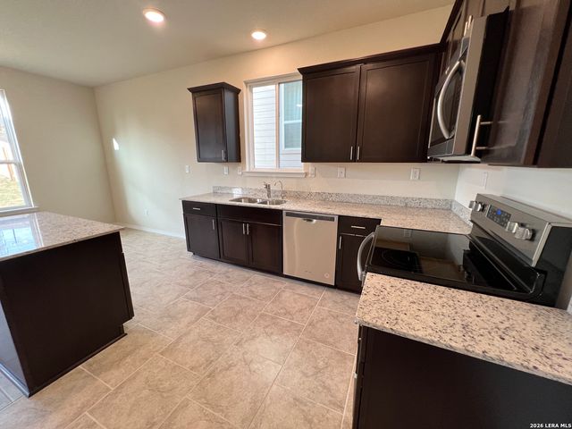 10321 GIBBONS CRK, San Antonio, TX 78252