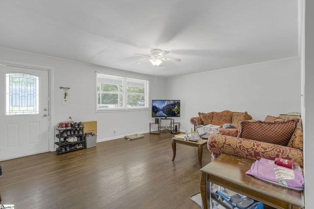 106 Hanks Circle, Anderson, SC 29621