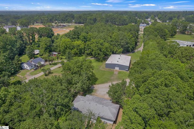 106 Hanks Circle, Anderson, SC 29621